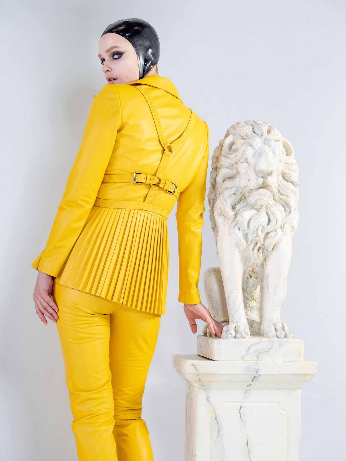 PRITCH  - Pleated blazer yellow - UK 8/US4