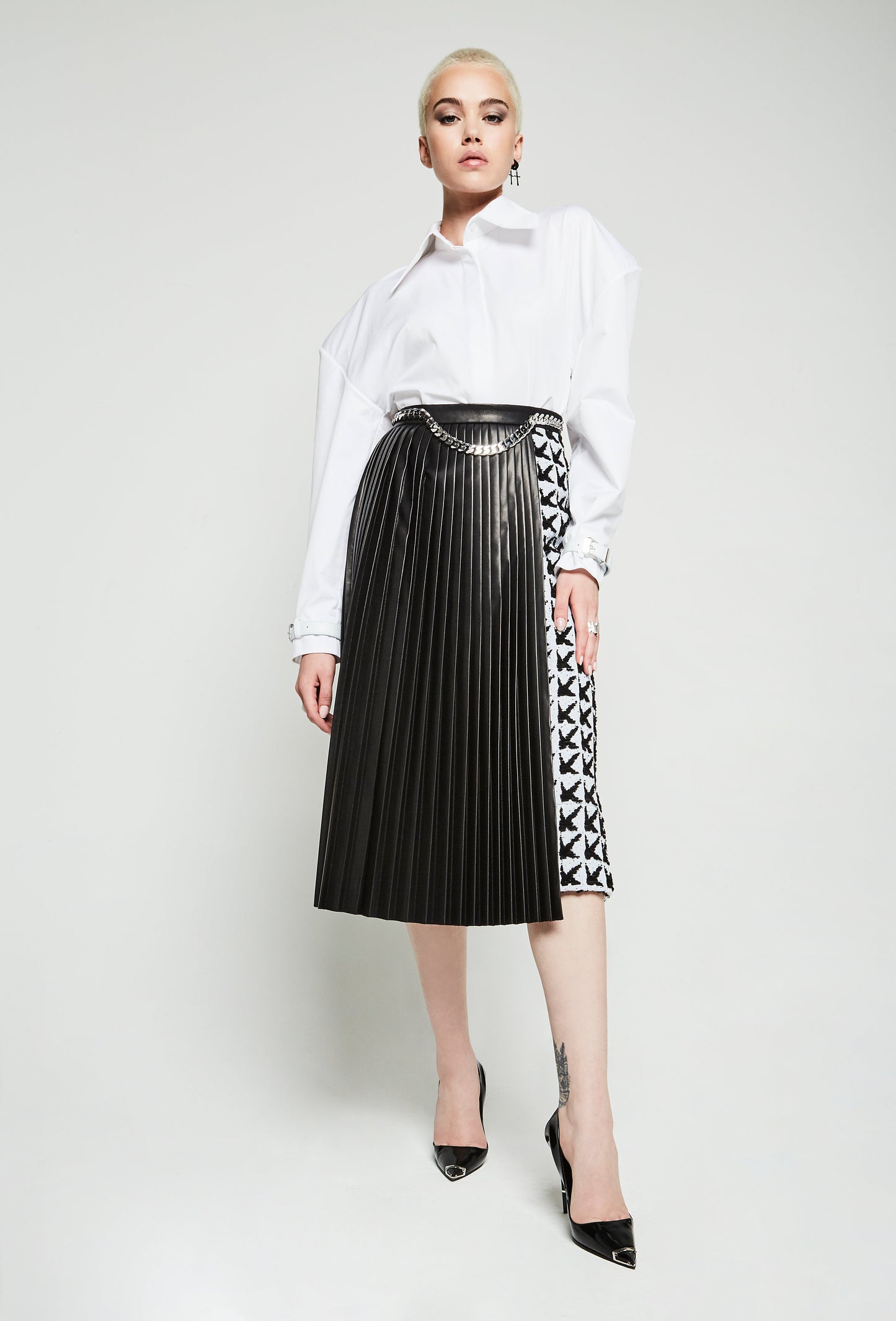 PRITCH  - Pleated skirt with chain - UK 8/US4